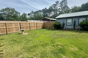 176 Charles Ave, Wewahitchka, FL 32465 - Photo 3