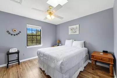 1048 W Bay Shore Dr, Saint George Island, FL 32328 - Photo 13