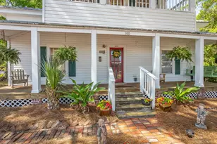 100 14th St, Apalachicola, FL 32320 - Photo 37