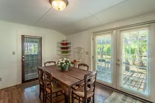 100 14th St, Apalachicola, FL 32320 - Photo 15