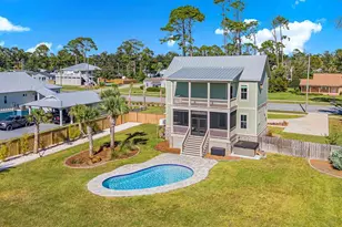 1404 Monument Ave, Port Saint Joe, FL 32456 - Photo 3
