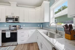 921 Twentieth St, Port Saint Joe, FL 32456 - Photo 7