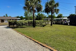 352 Gulf St, Port Saint Joe, FL 32456 - Photo 27