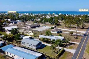 352 Gulf St, Port Saint Joe, FL 32456 - Photo 3