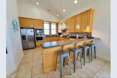 724 E Gulf Beach Dr, Saint George Island, FL 32328 - Photo 11