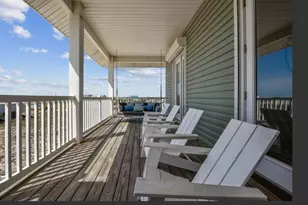 724 E Gulf Beach Dr, Saint George Island, FL 32328 - Photo 5