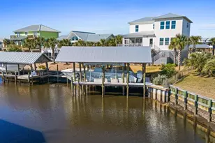 118 N 38th St, Mexico Beach, FL 32456 - Photo 3