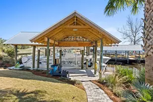 118 N 38th St, Mexico Beach, FL 32456 - Photo 5