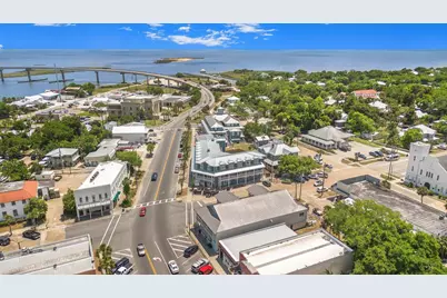 76 Market St, Apalachicola, FL 32320 - Photo 11
