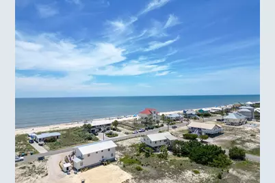 473 W Gorrie Dr, Saint George Island, FL 32328 - Photo 3