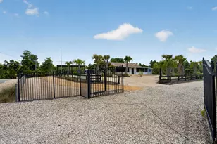 161 Beacon St, Carrabelle, FL 32322 - Photo 9