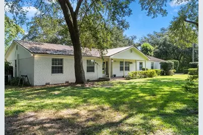480 Lakeview Dr, Wewahitchka, FL 32465 - Photo 1