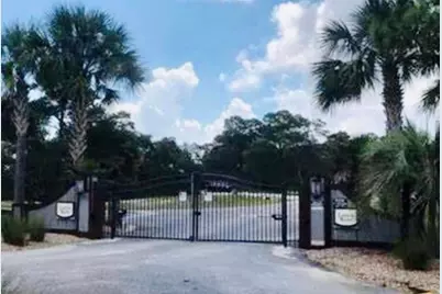183 Lakes On The Bluff Dr, Eastpoint, FL 32328 - Photo 9