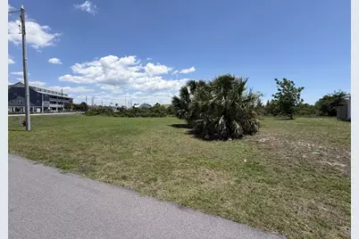 320 Hatley Dr, Mexico Beach, FL 32456 - Photo 19