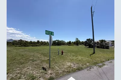 320 Hatley Dr, Mexico Beach, FL 32456 - Photo 13