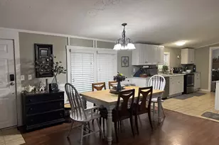 279 Sealy Dr, Wewahitchka, FL 32465 - Photo 5