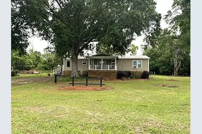 279 Sealy Dr, Wewahitchka, FL 32465 - Photo 1