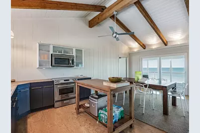 914 Gulf Shore Dr, Carrabelle, FL 32322 - Photo 9