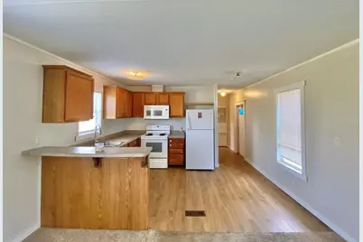 352 Michael St, Wewahitchka, FL 32465 - Photo 9