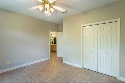79 S Bay Shore Dr, Eastpoint, FL 32328 - Photo 9