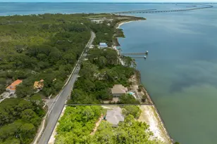 79 S Bay Shore Dr, Eastpoint, FL 32328 - Photo 37