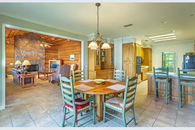 79 S Bay Shore Dr, Eastpoint, FL 32328 - Photo 15