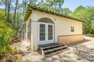 1656 Forsythia Ct, Saint George Island, FL 32328 - Photo 31