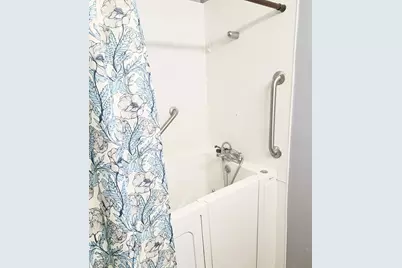 184 N Bay Shore Dr, Eastpoint, FL 32328 - Photo 35