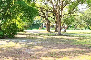 184 N Bay Shr Dr, Eastpoint, FL 32328 - Photo 45
