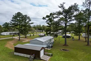 280 Hurd St, Wewahitchka, FL 32465 - Photo 3