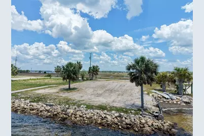 22205 Gulf View Dr, Perry, FL 32348 - Photo 17