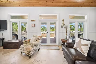 109 Hemmingway Cr, Port Saint Joe, FL 32456 - Photo 3
