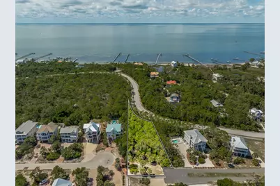 2152 Palmetto Way, Saint George Island, FL 32328 - Photo 5