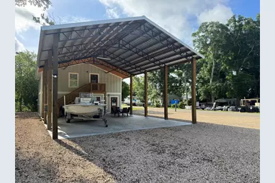812 NW Ave C, Carrabelle, FL 32322 - Photo 1