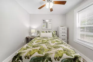 812 N W Ave C, Carrabelle, FL 32322 - Photo 15