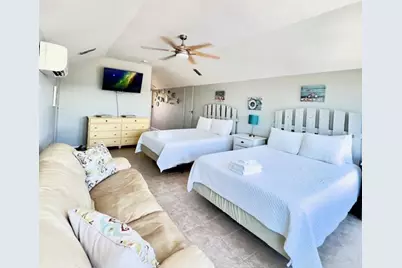 773 W Gorrie Dr, Saint George Island, FL 32328 - Photo 7