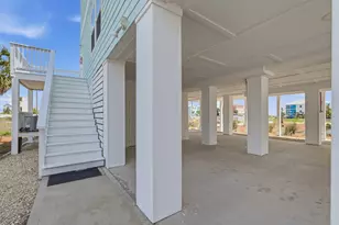 105 Circle Dr, Mexico Beach, FL 32456 - Photo 3