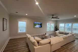 107 Circle Dr, Mexico Beach, FL 32456 - Photo 11