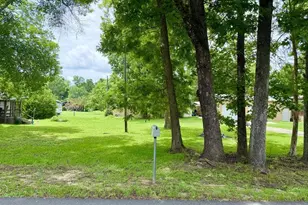 633 Byrd Parker Dr, Wewahitchka, FL 32465 - Photo 1