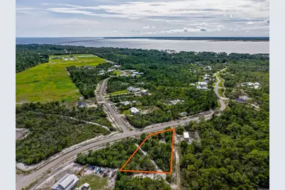 241 Ridgecrest Pkwy, Eastpoint, FL 32328 - Photo 5