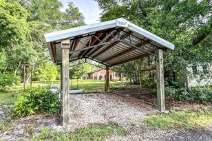 129 Franklin St, Carrabelle, FL 32322 - Photo 3