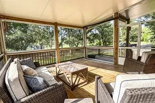 129 Franklin St, Carrabelle, FL 32322 - Photo 9
