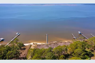 195 Bayview Dr, Eastpoint, FL 32328 - Photo 3