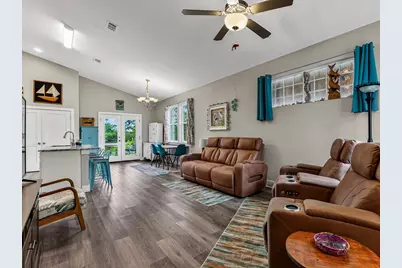 272 Lake McKissack Ln, Carrabelle, FL 32322 - Photo 9