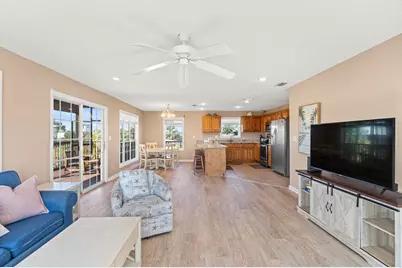 141 Pineda St, Port Saint Joe, FL 32456 - Photo 5