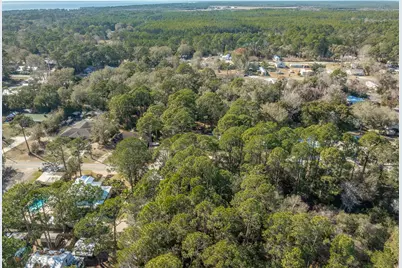 197 22nd Ave, Apalachicola, FL 32320 - Photo 9