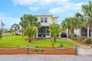140 Ponce De Leon St, Port Saint Joe, FL 32456 - Photo 1