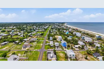 140 Ponce De Leon St, Port Saint Joe, FL 32456 - Photo 47