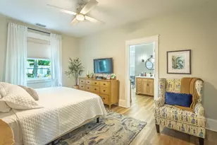 121 14th St, Apalachicola, FL 32320 - Photo 15