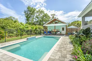 121 14th St, Apalachicola, FL 32320 - Photo 27